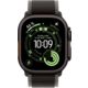 Apple Watch Ultra 3 Titangehäuse Schwarz, Trail Loop Schwarz/Kohlegrau Galerie