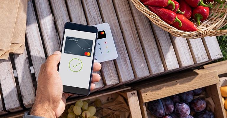 Mit Smartphone und Smartwatch sicher bezahlen – Apple Pay und Google Pay