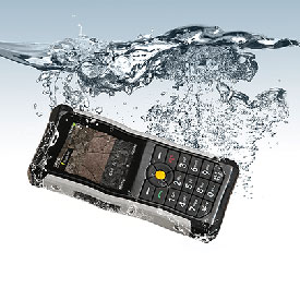 CAT B100 – Outdoor-Bolide mit wasser- und staubresistentem Gehäuse, UMTS und einer 3-Megapixelkamera